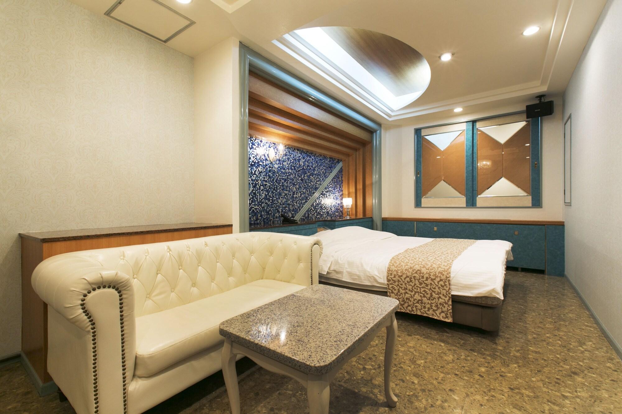 Hotel Atlantis Toyonaka (Adults Only) Εξωτερικό φωτογραφία