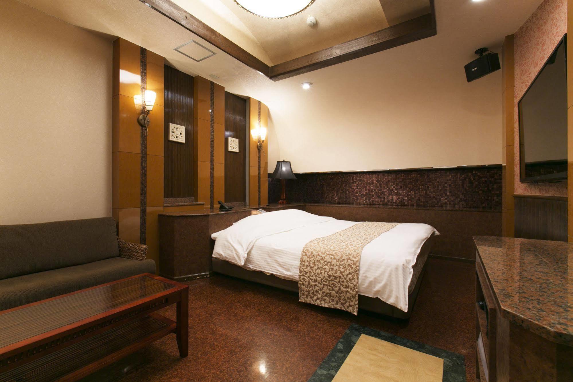 Hotel Atlantis Toyonaka (Adults Only) Εξωτερικό φωτογραφία