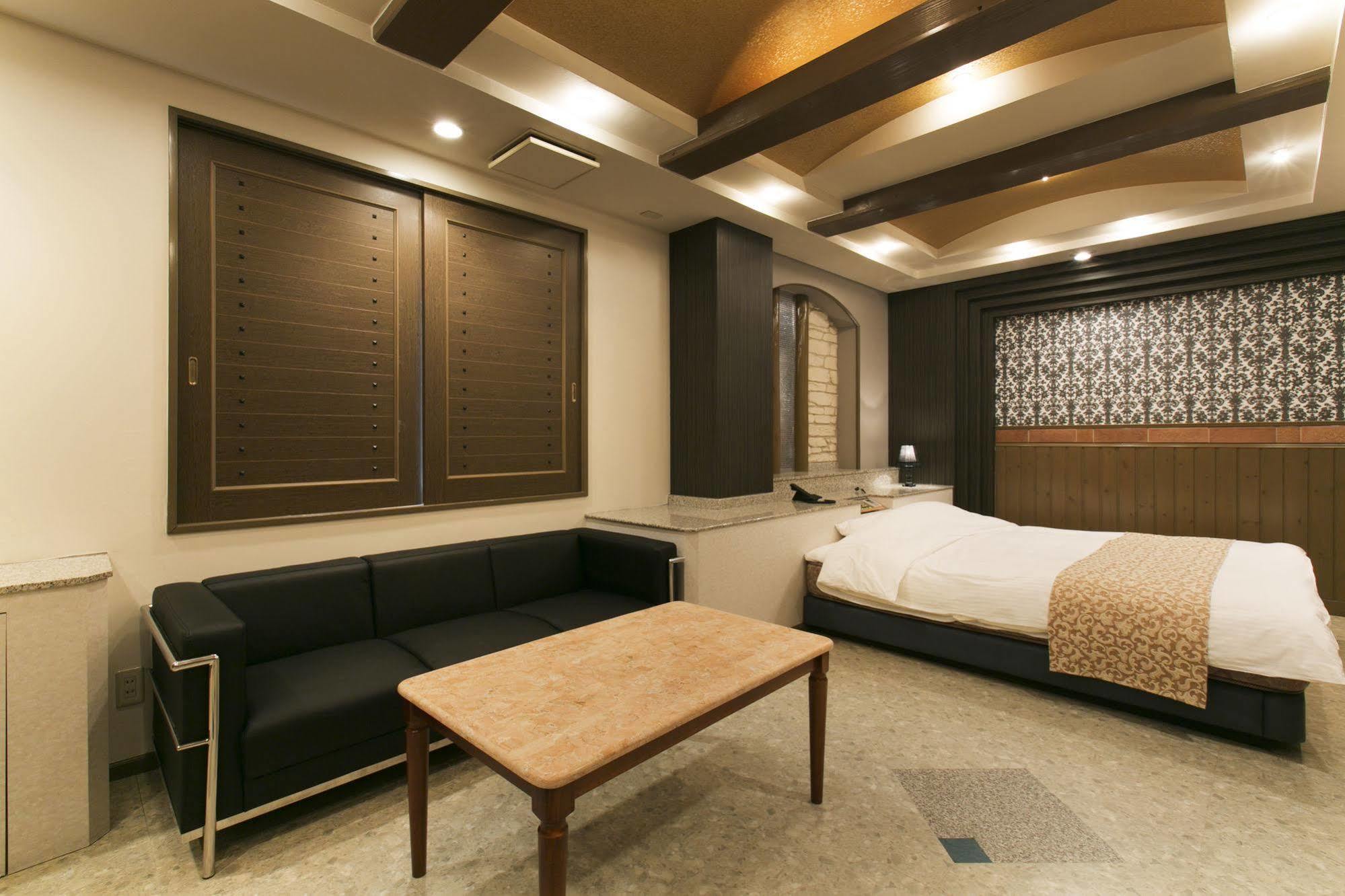 Hotel Atlantis Toyonaka (Adults Only) Εξωτερικό φωτογραφία